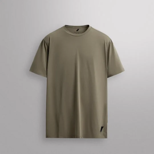 BASIC T-SHIRT